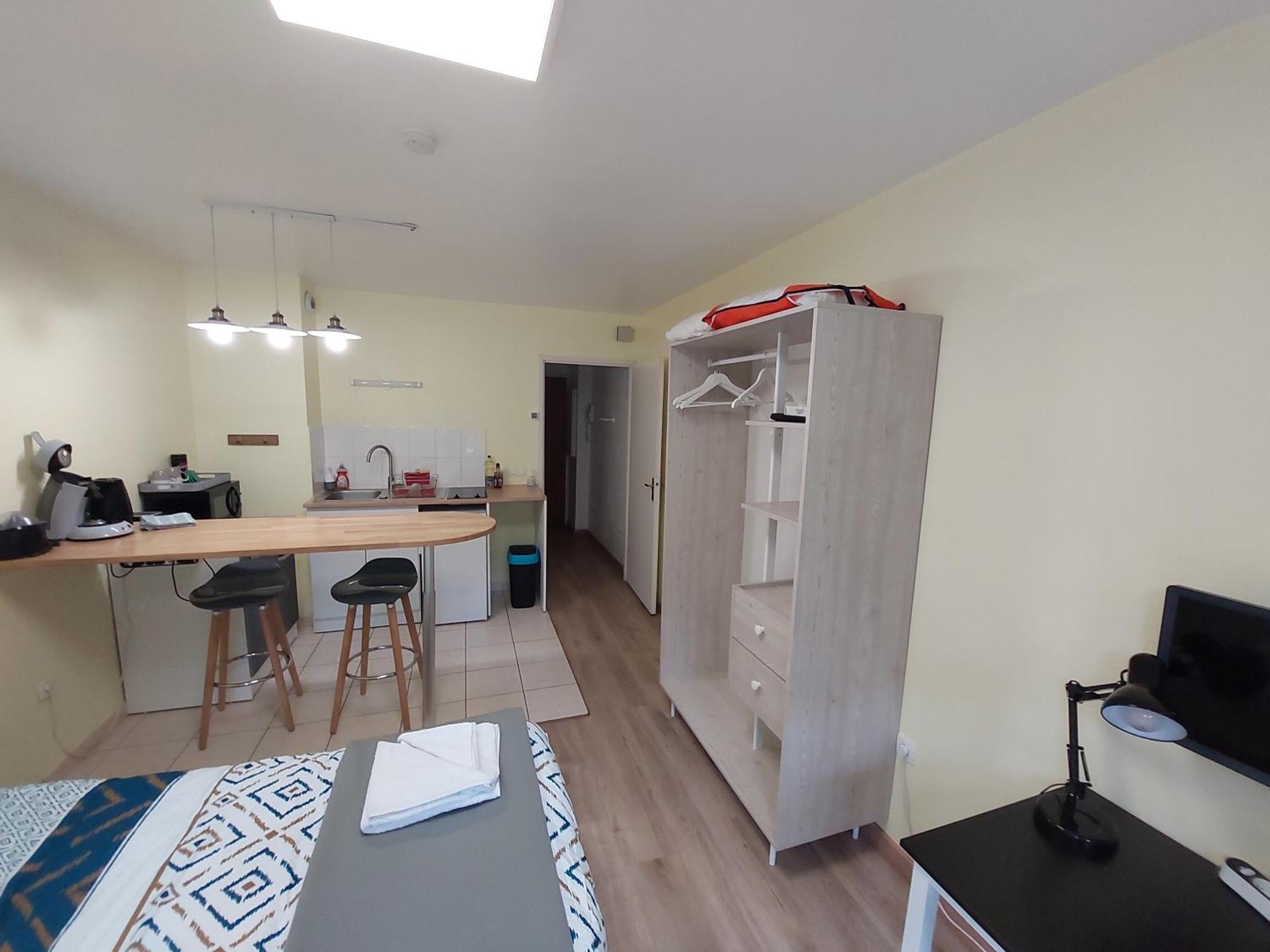 Bonvallet - Studio Paisible Et Chaleureux Avec Balcon Amiens Exteriör bild